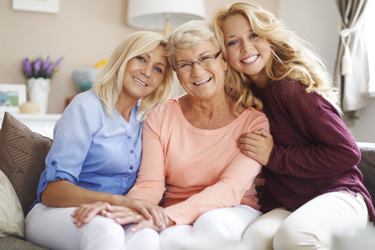 https://www.sorridibene.it/wp-content/uploads/2021/05/meeting-with-close-family-is-very-important-them-1280x853.jpg